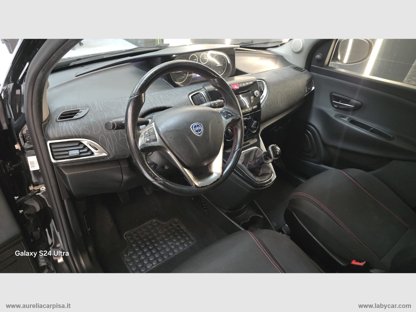 Ypsilon 1.2 69 CV 5p. GPL Ecochic Ele. - immagine 4