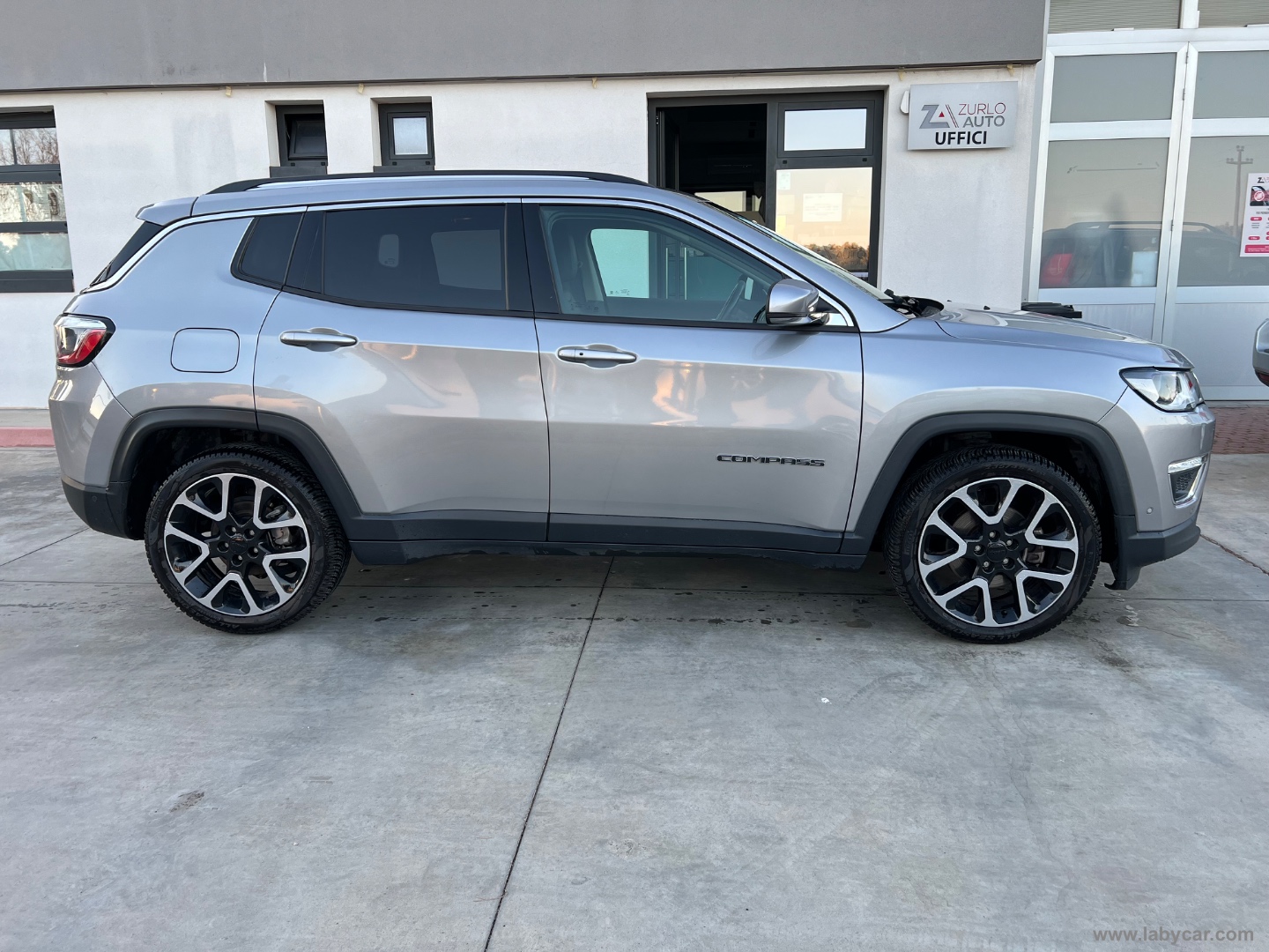 Compass 1.6 Mjt II 2WD Limited - immagine 4