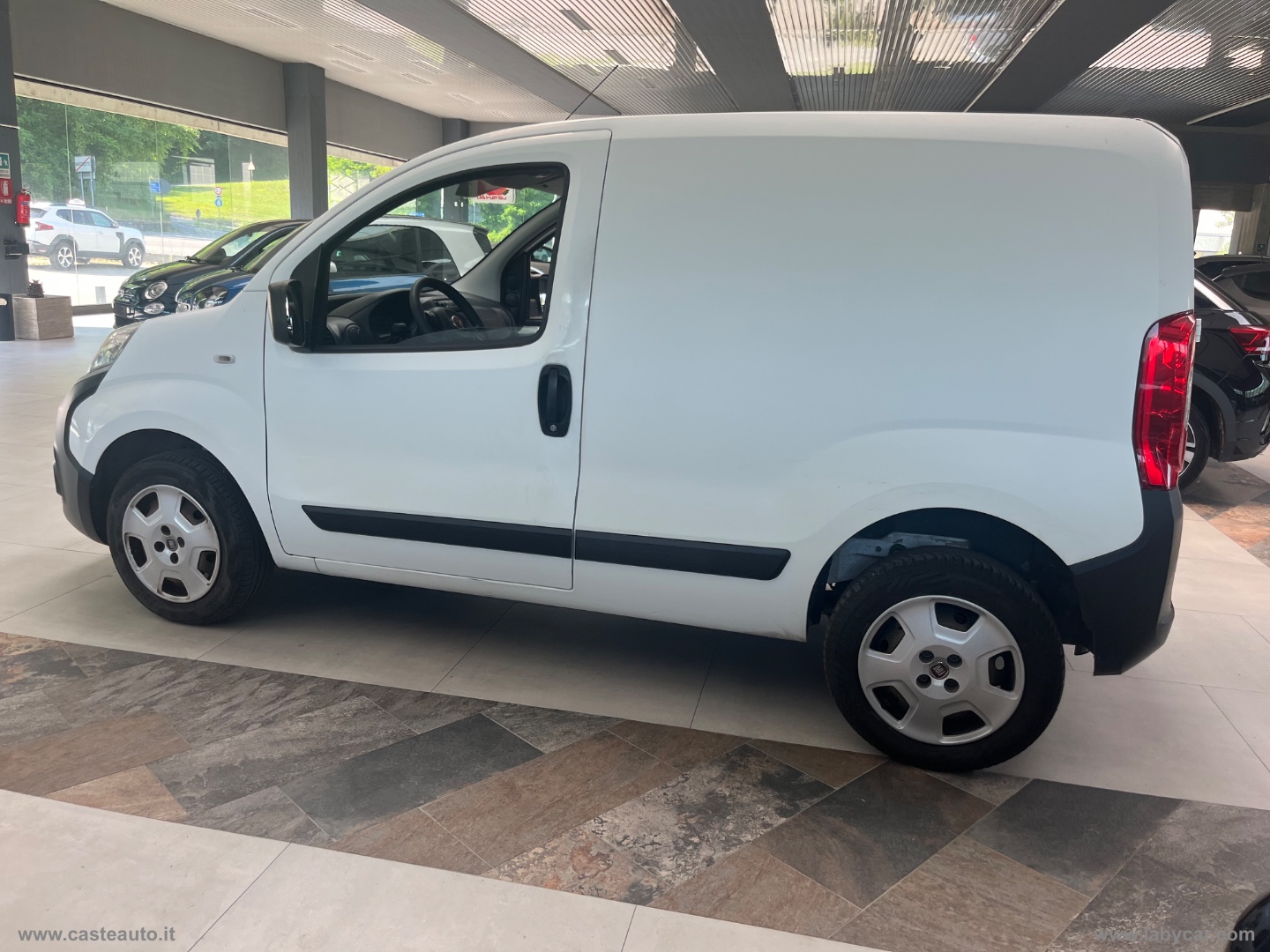 Fiorino 1.4 8V CNG 70CV Cargo SX - immagine 4