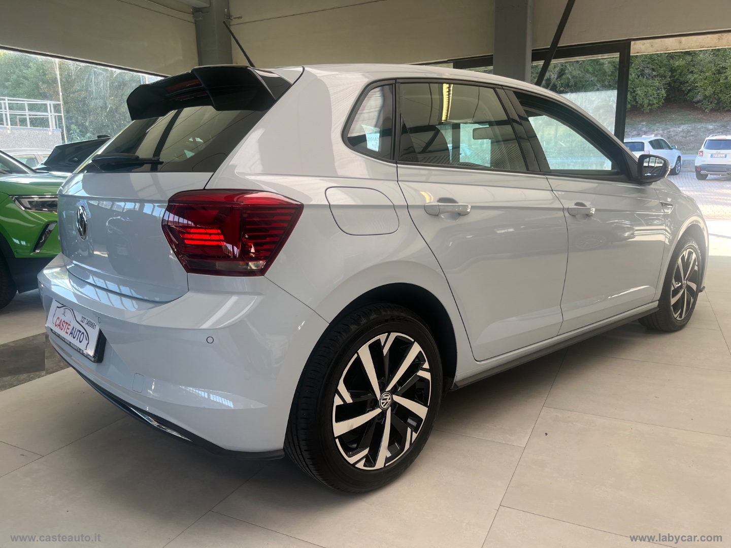 Polo 1.6 TDI 95CV 5p. Highline R-LINE BMT - immagine 4