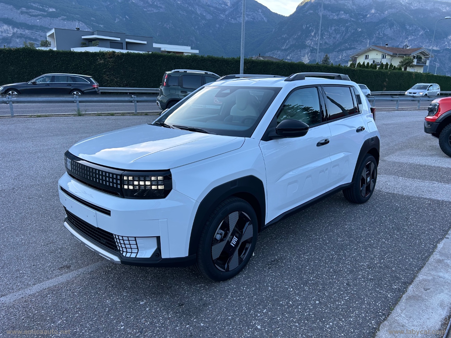 Grande Panda 1.2 Hybrid 110 S&S La Prima - immagine 4