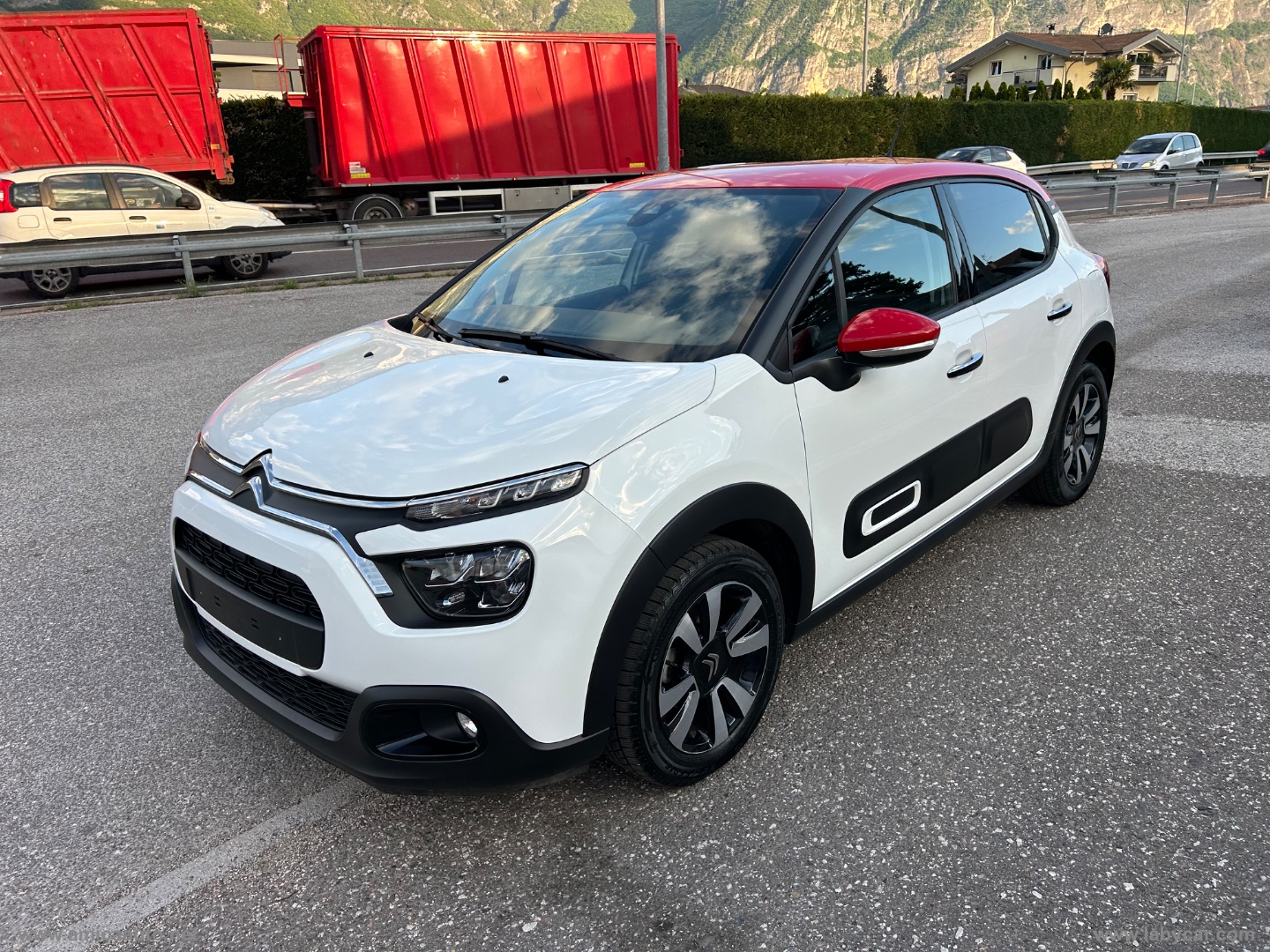 C3 PureTech 83 S&S Shine VERNICE BICOLORE - BIANCO/TETTO ROSSO - immagine 4