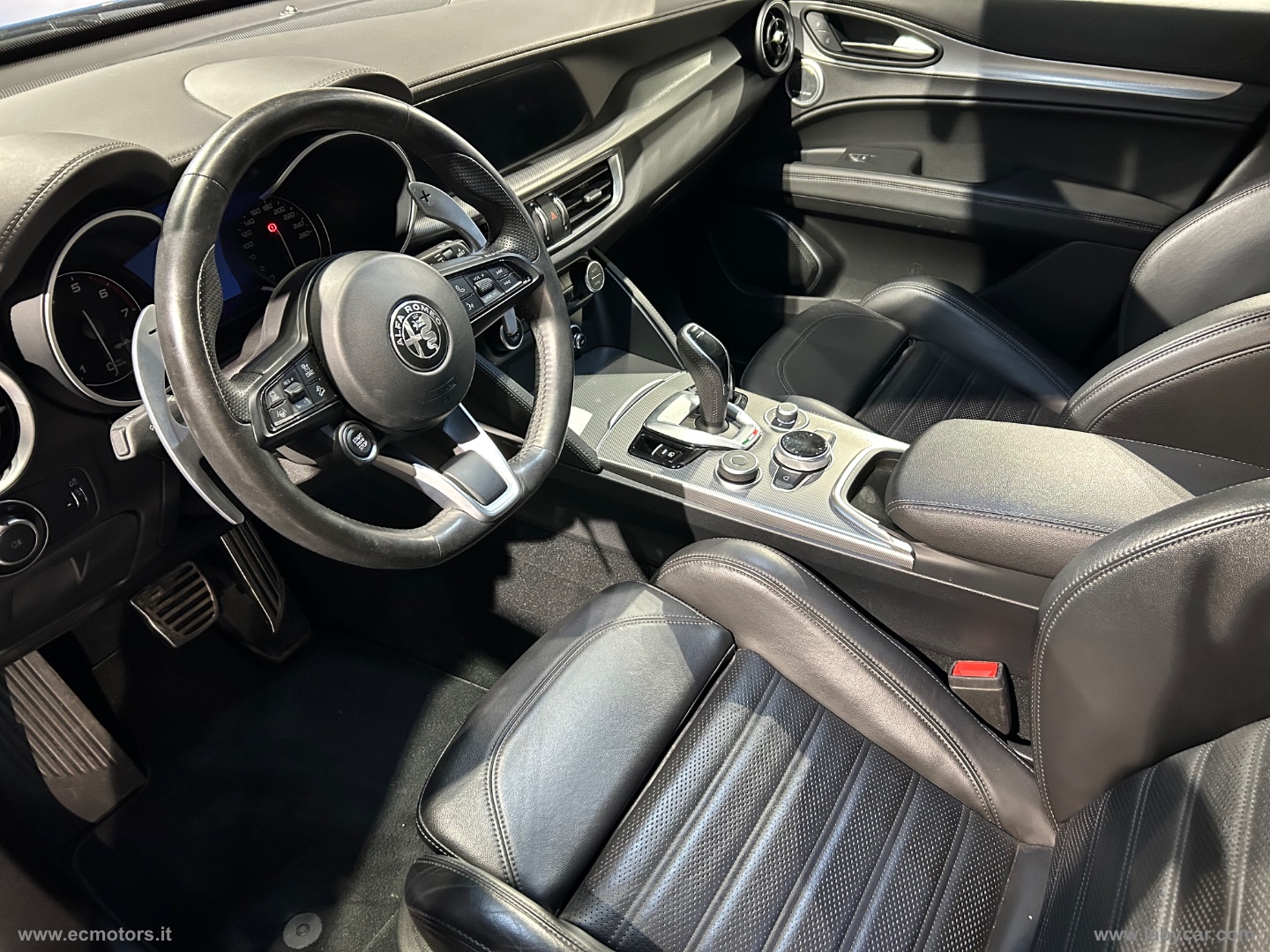 Stelvio 2.0 Turbo 280 CV AT8 Q4 Veloce - immagine 4