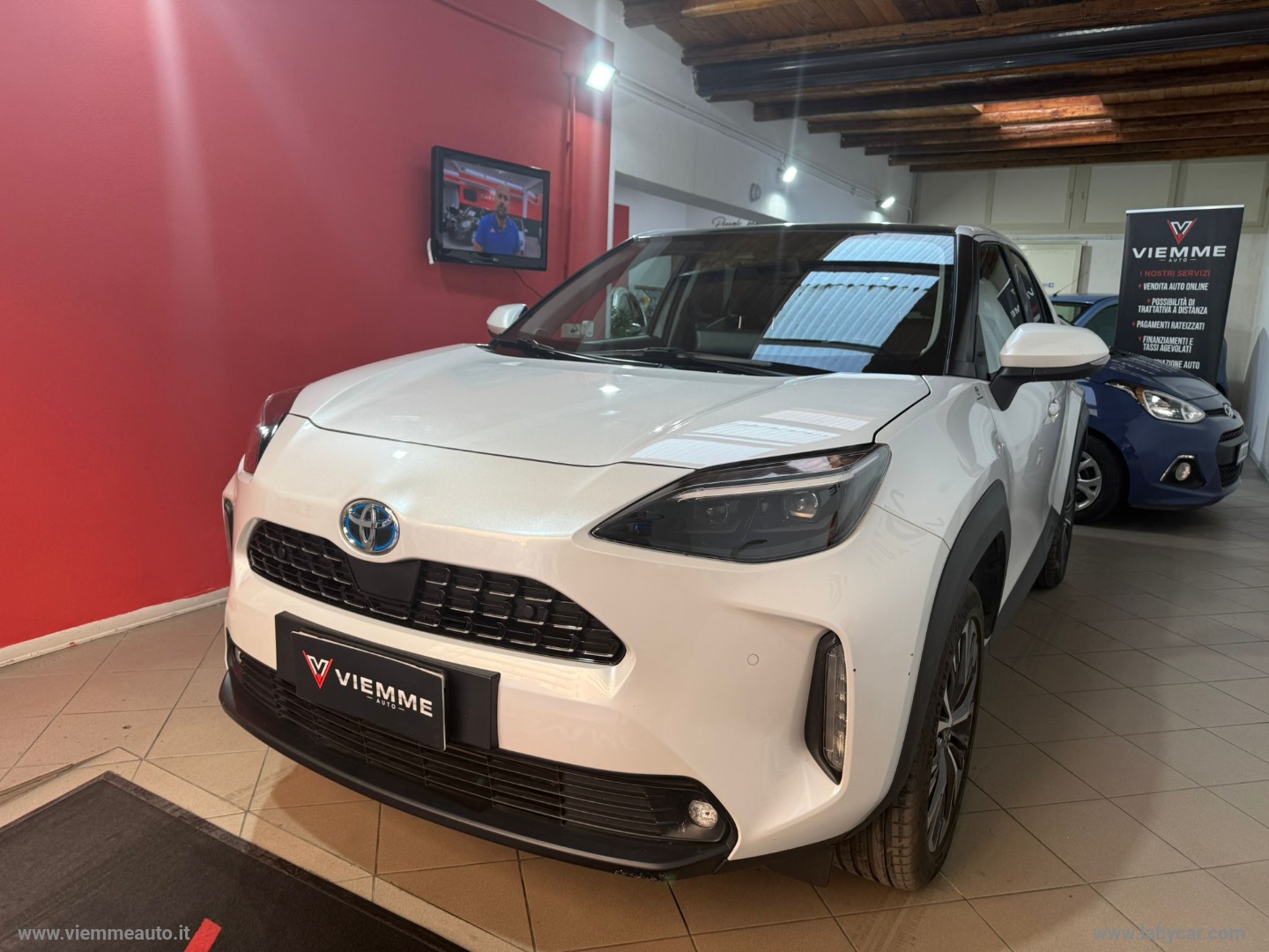 Yaris Cross 1.5 Hybrid 5p. E-CVT Prem. - immagine 4
