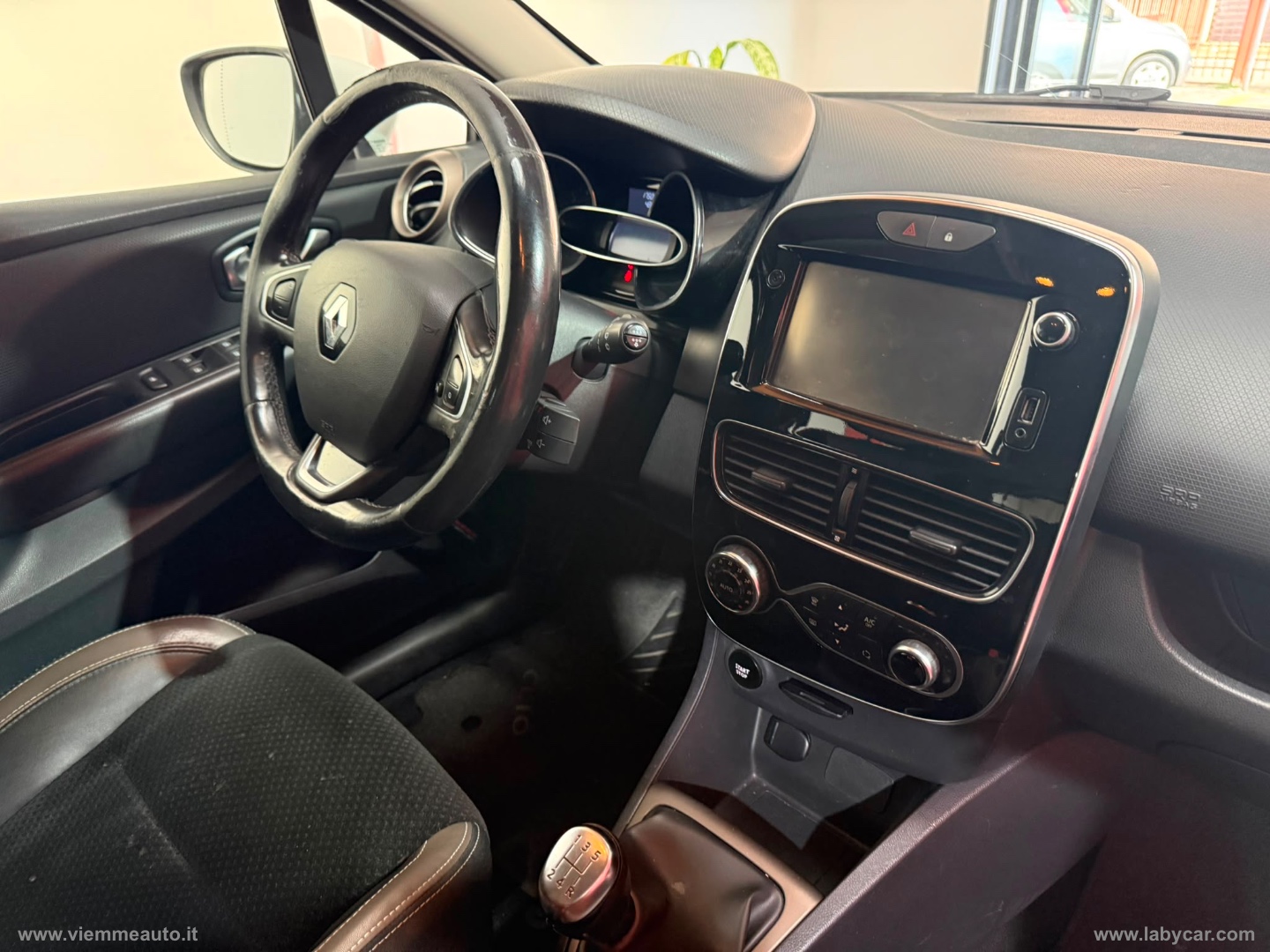 Clio Sporter dCi 8V 90CV S&S Energy Exc. - immagine 4