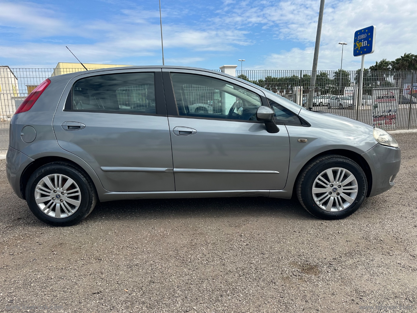 Grande Punto 1.3 MJT 90 CV 5p.CAMBIO SEQUENZIALE - immagine 4
