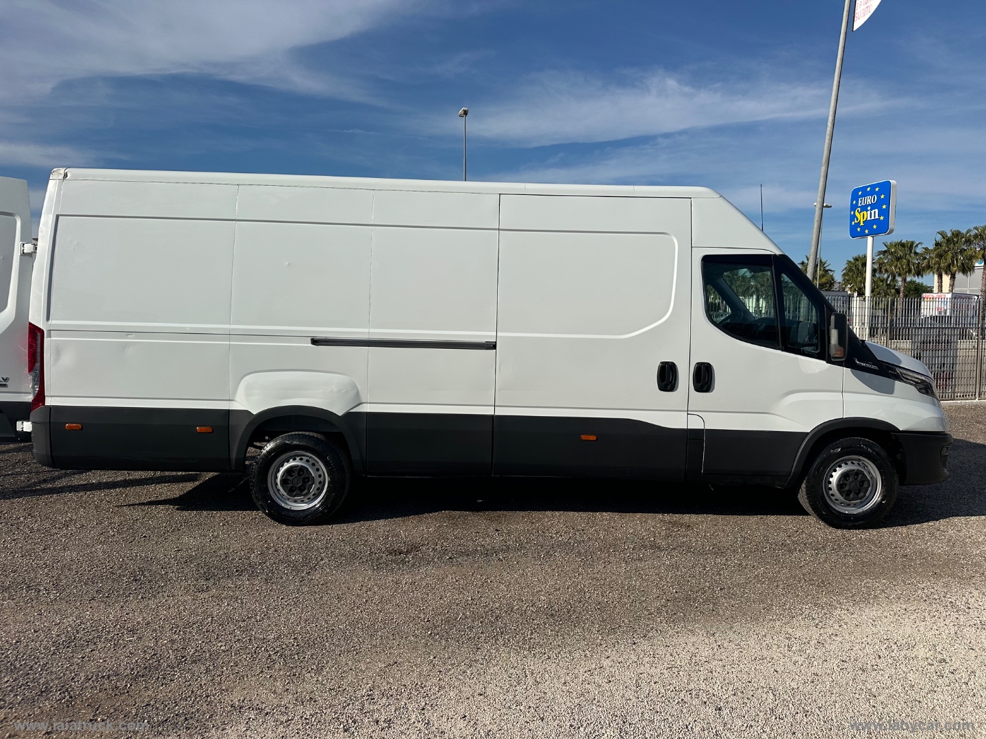 Daily 35S14S 2.3FURGONE MAXI VOLUME HI-MATIC - immagine 4
