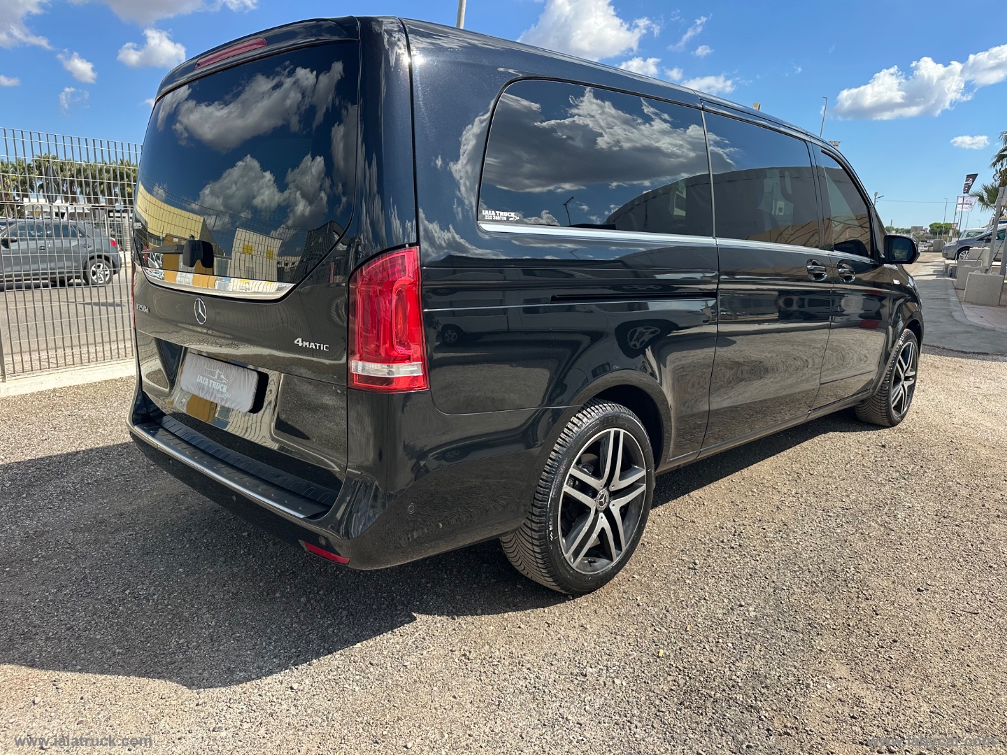 CLASSE V 250 d Aut. 4Matic Premium Extralong 8 POSTI - immagine 4