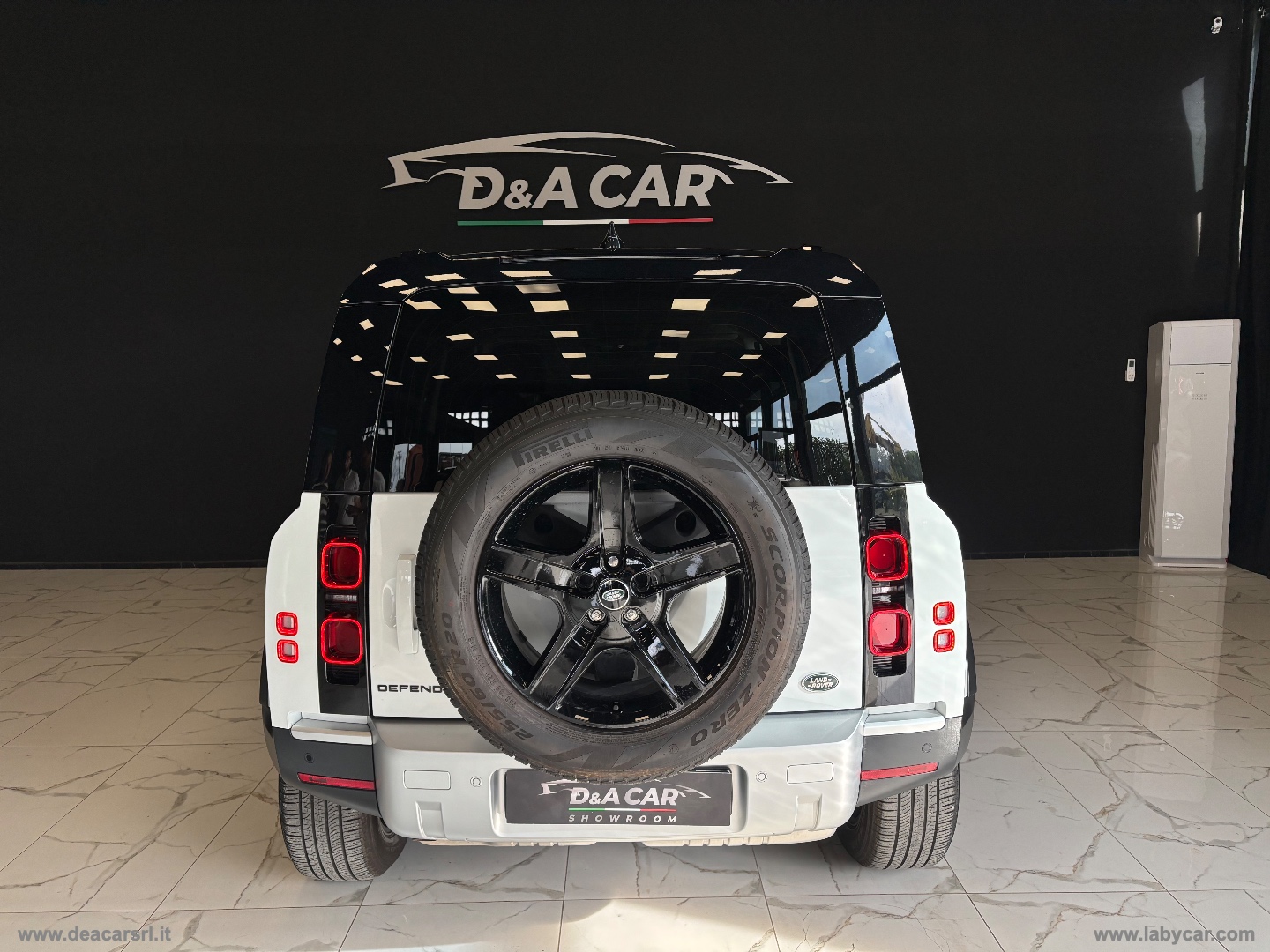 Defender 110 3.0D I6 200 CV AWD AUTOCARRO IVA ESPOSTA - immagine 4