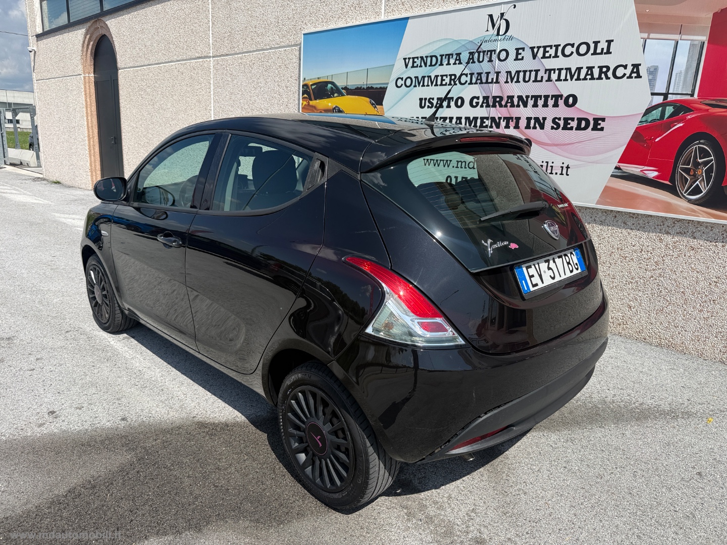 Ypsilon 1.2 69 CV 5p. GPL Ecochic Silver MOLTO BEN TENUTA - immagine 4