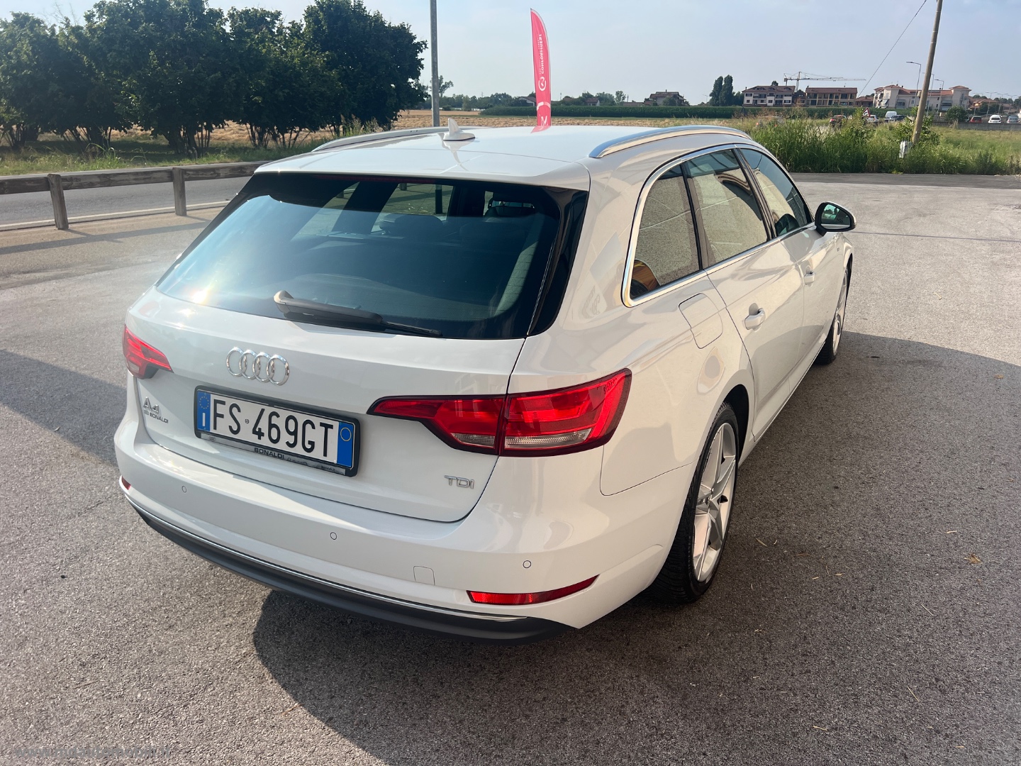 A4 Avant 2.0 TDI 150CV S tronic Sport S LINE - immagine 4