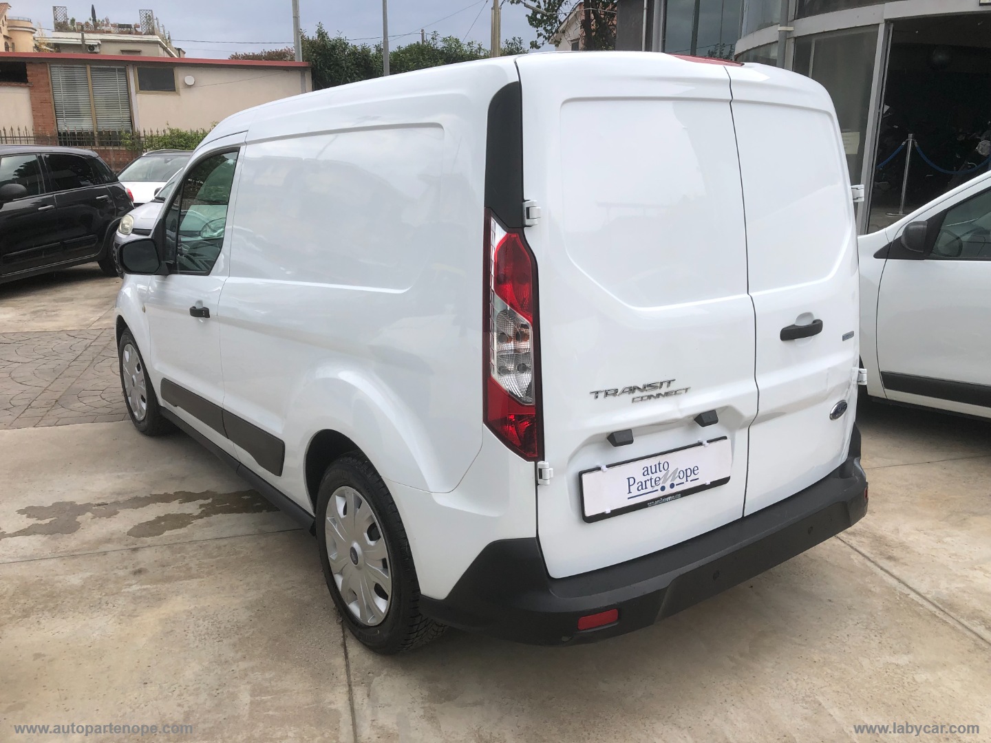 Tran.Con. 200 1.5TDCi 100 PC Furg. Trend - immagine 4