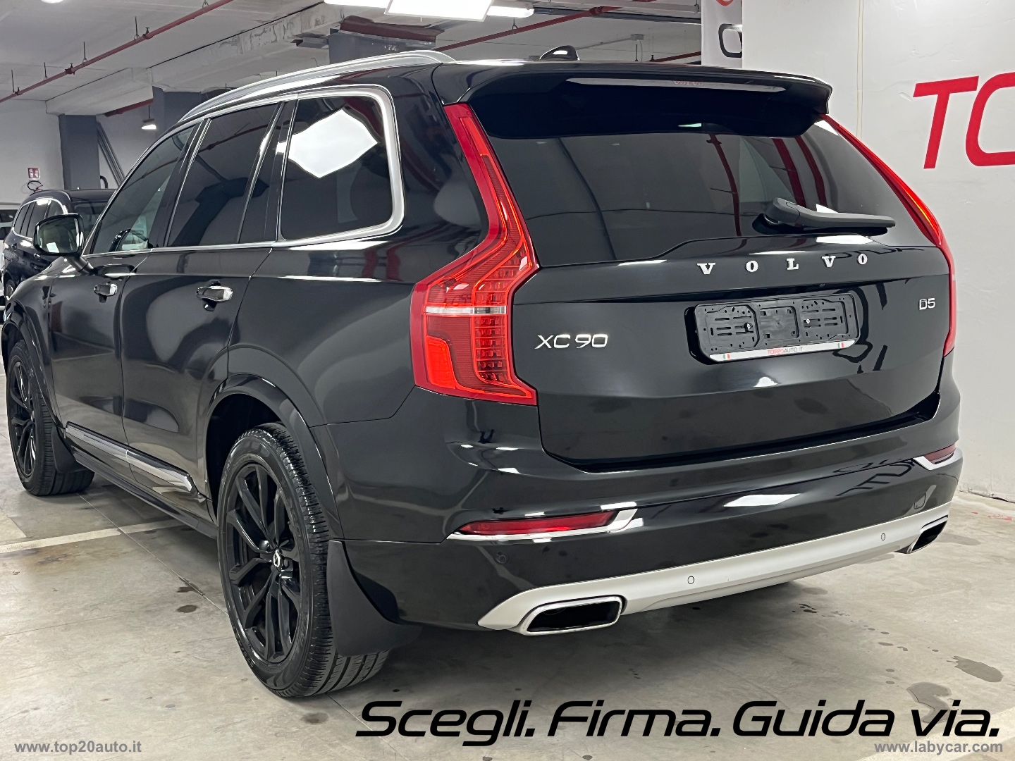 XC90 D5 AWD Geartronic Inscription|TOTAL BLACK|PELLE TOTALE - immagine 4