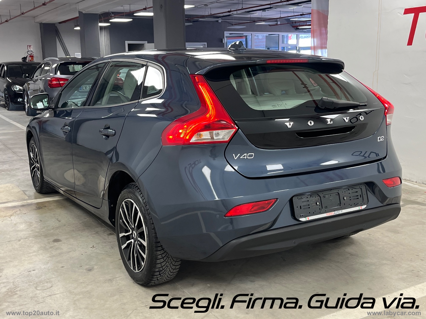 V40 D2 Geartronic Momentum|FARI LED|8 GOMME|PELLE - immagine 4