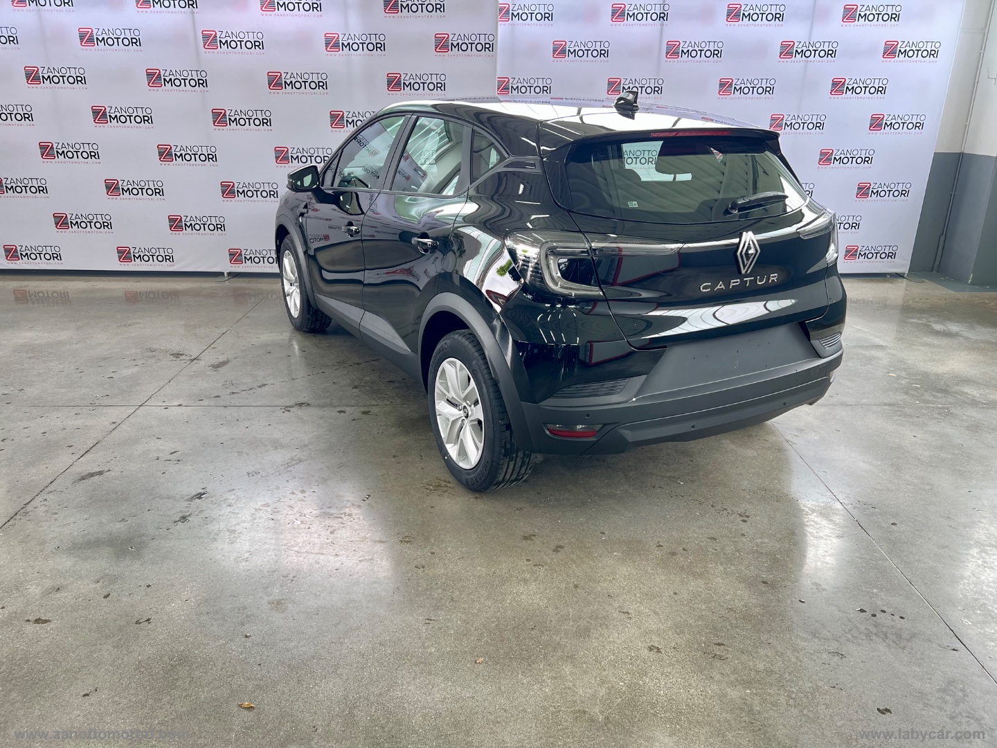 Captur Eco-G 120 CV Evolution PRONTA CONSEGNA - immagine 4