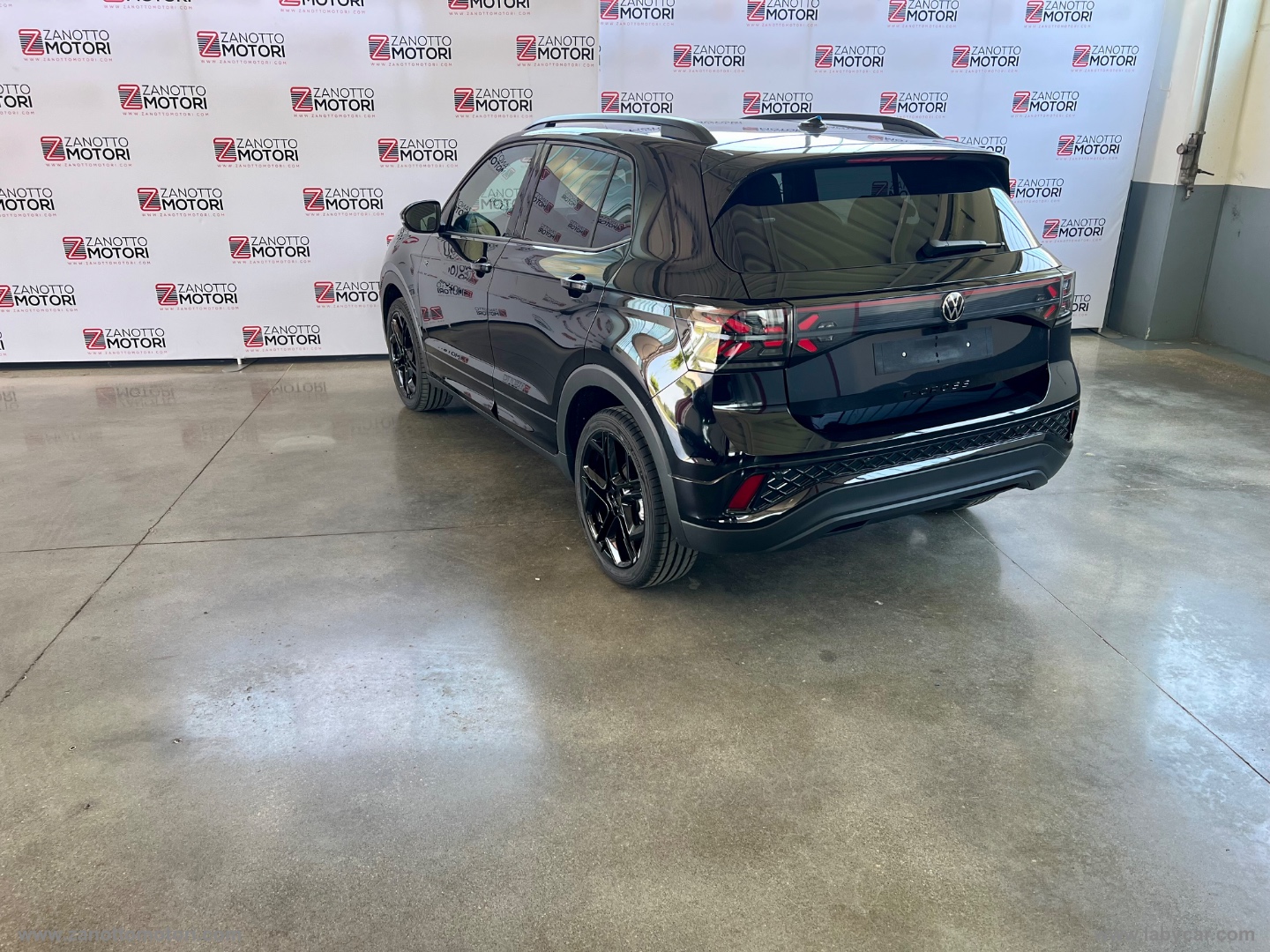 T-Cross 1.0 TSI 115 CV R-Line Plus PREZZO REALE - immagine 4