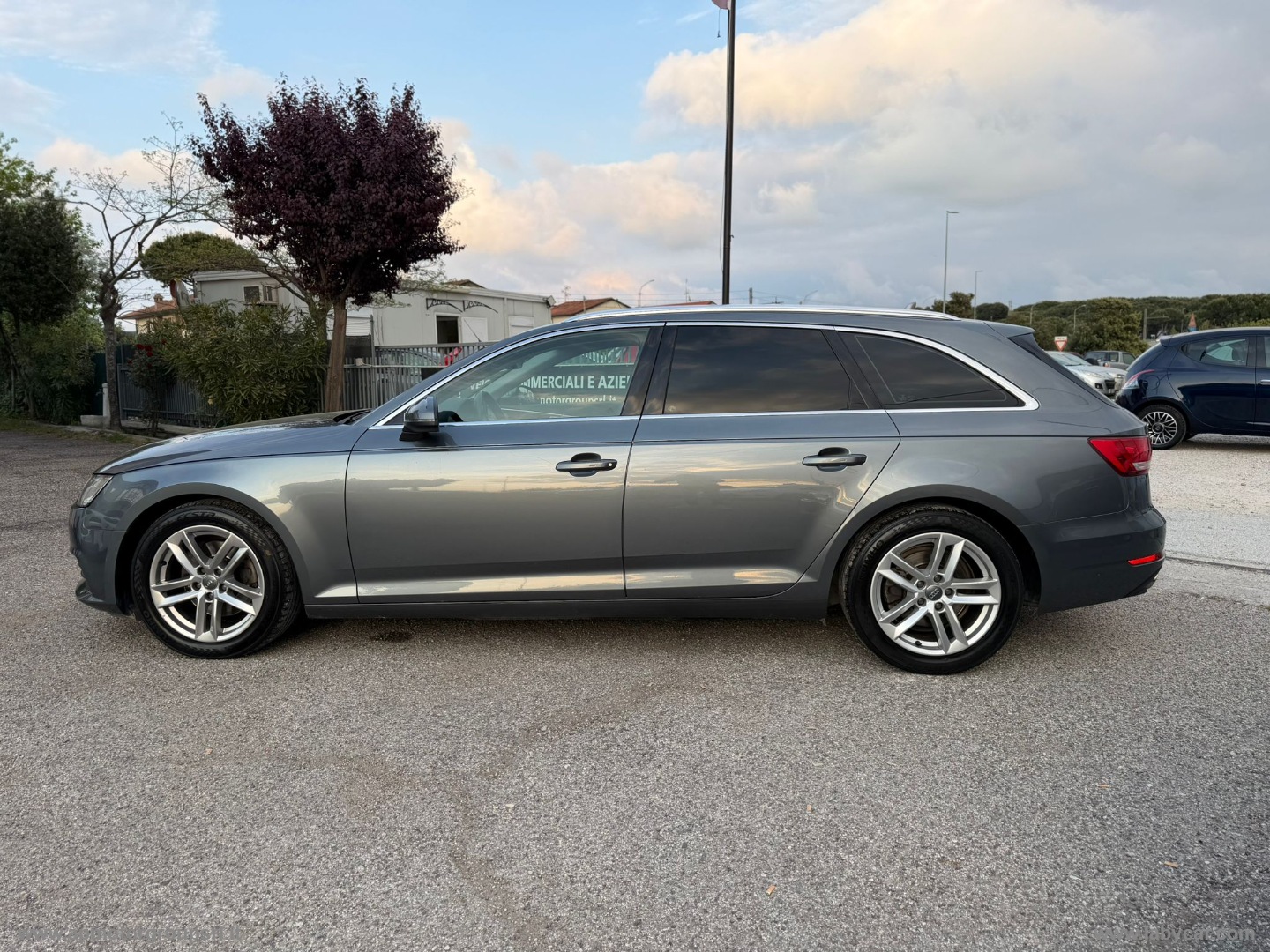 A4 Avant 2.0 TDI 150CV ULTRA S TRONIC BUSINESS SPORT - immagine 4