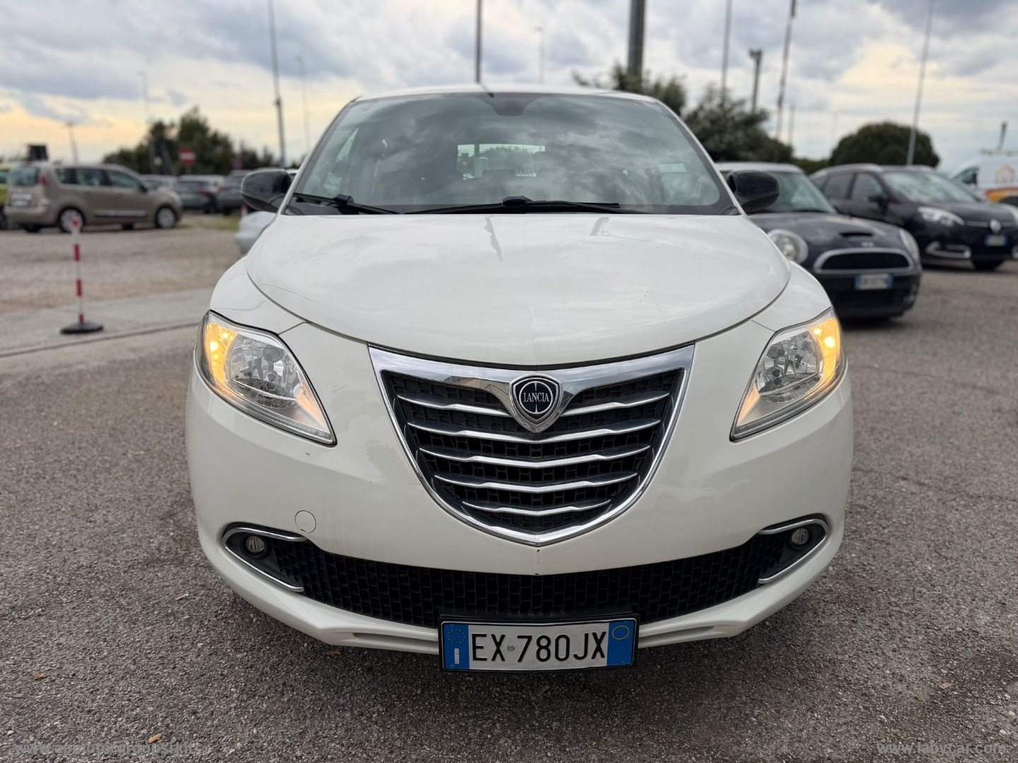 Ypsilon 1.3 MJT 95 CV 5p. S&S Gold - immagine 4