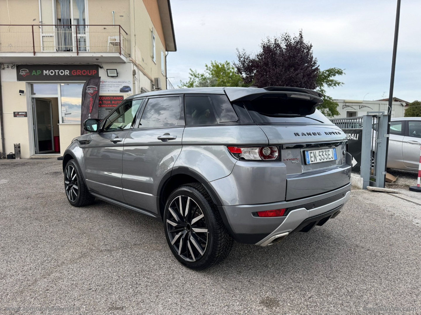 RR Evoque 2.2 TD4 150CV HSE Dynamic - immagine 4
