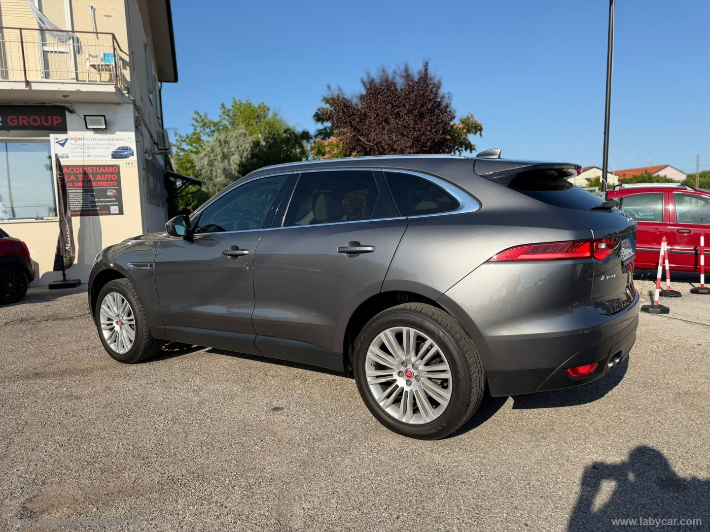 F-Pace 2.0 D 180 CV AWD aut. Prestige - immagine 4