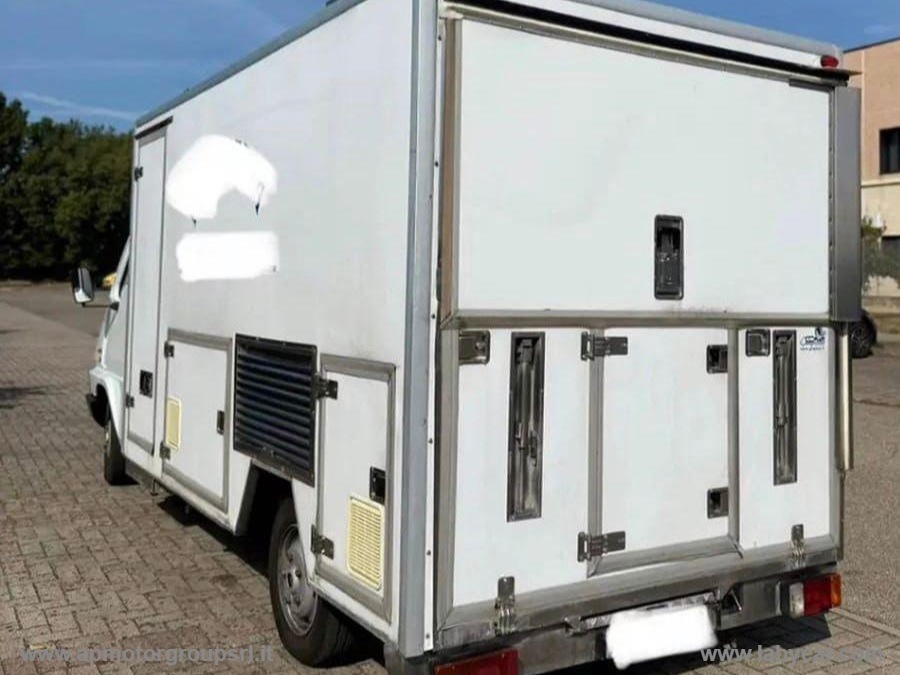 T35 TRUCK&FOOD FURGONE PANINOTECA - immagine 4
