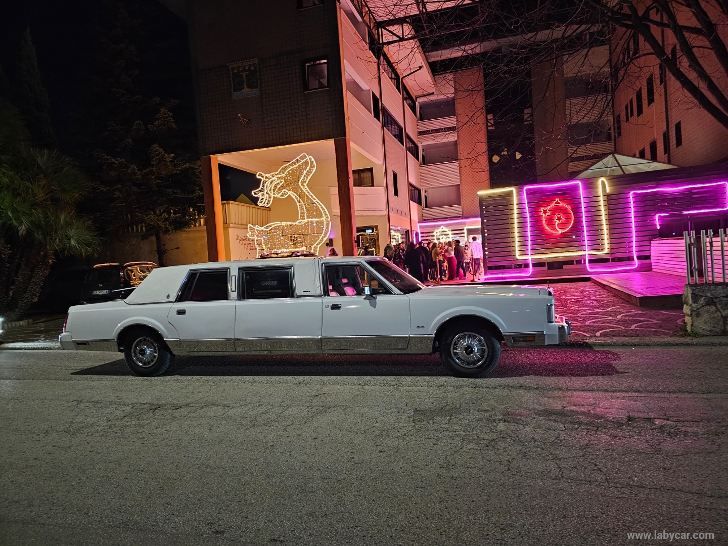 TOWN CAR - immagine 4