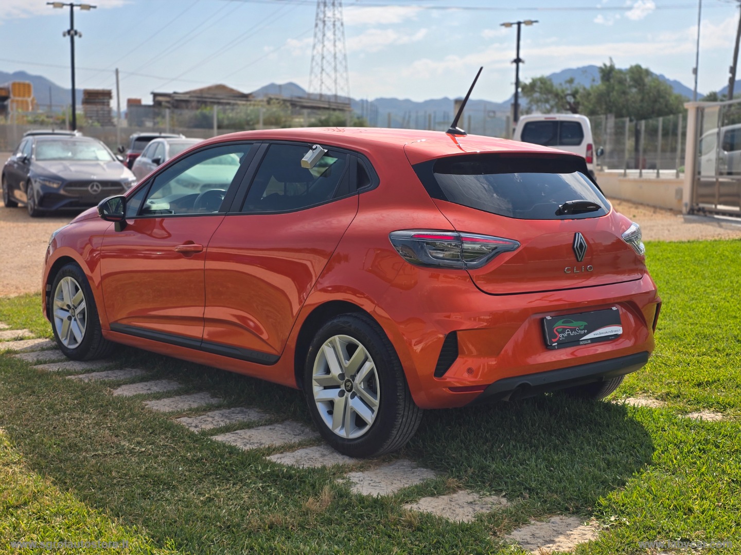 Clio TCe 100 CV GPL Evolution - immagine 4