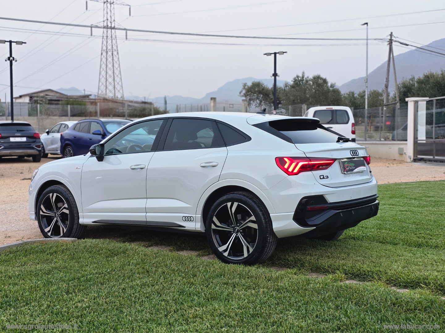 Q3 SPB 35 TDI S tronic S line edition - immagine 4