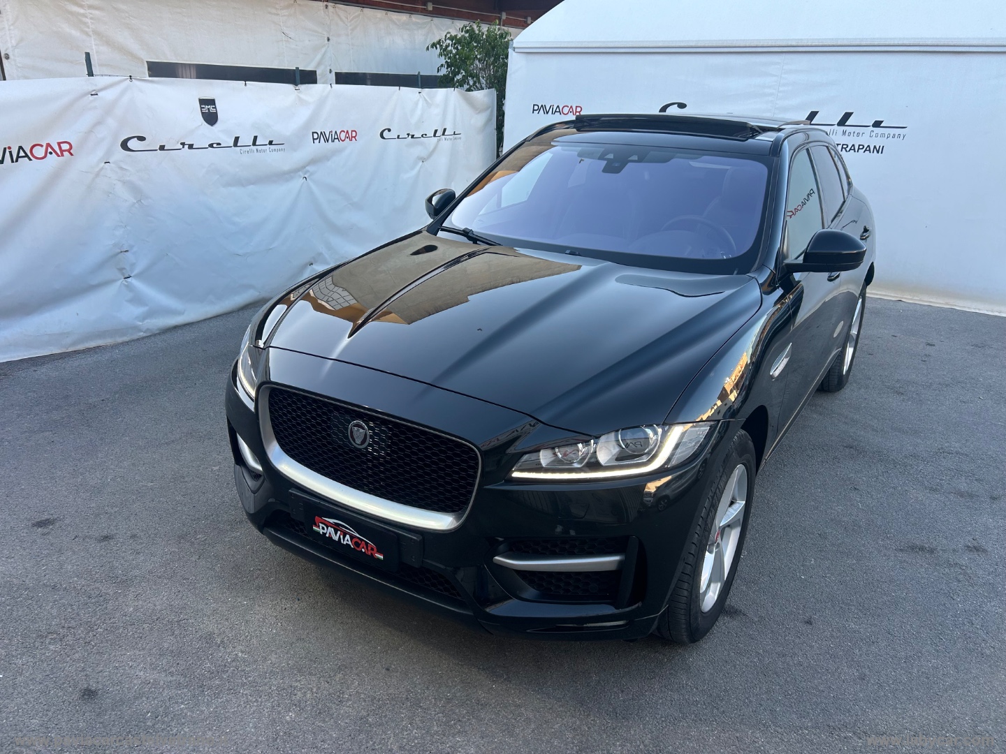 F-Pace 2.0 D 180 CV AWD aut. R-Sport - immagine 4