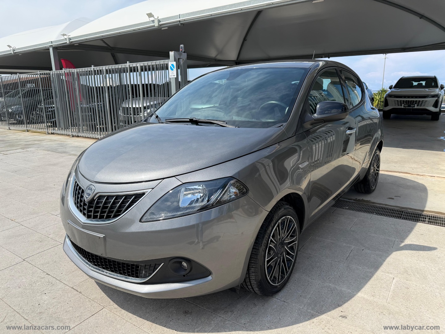 Ypsilon 1.0 FireFly 5p.S&S Hybryd Gold - immagine 4
