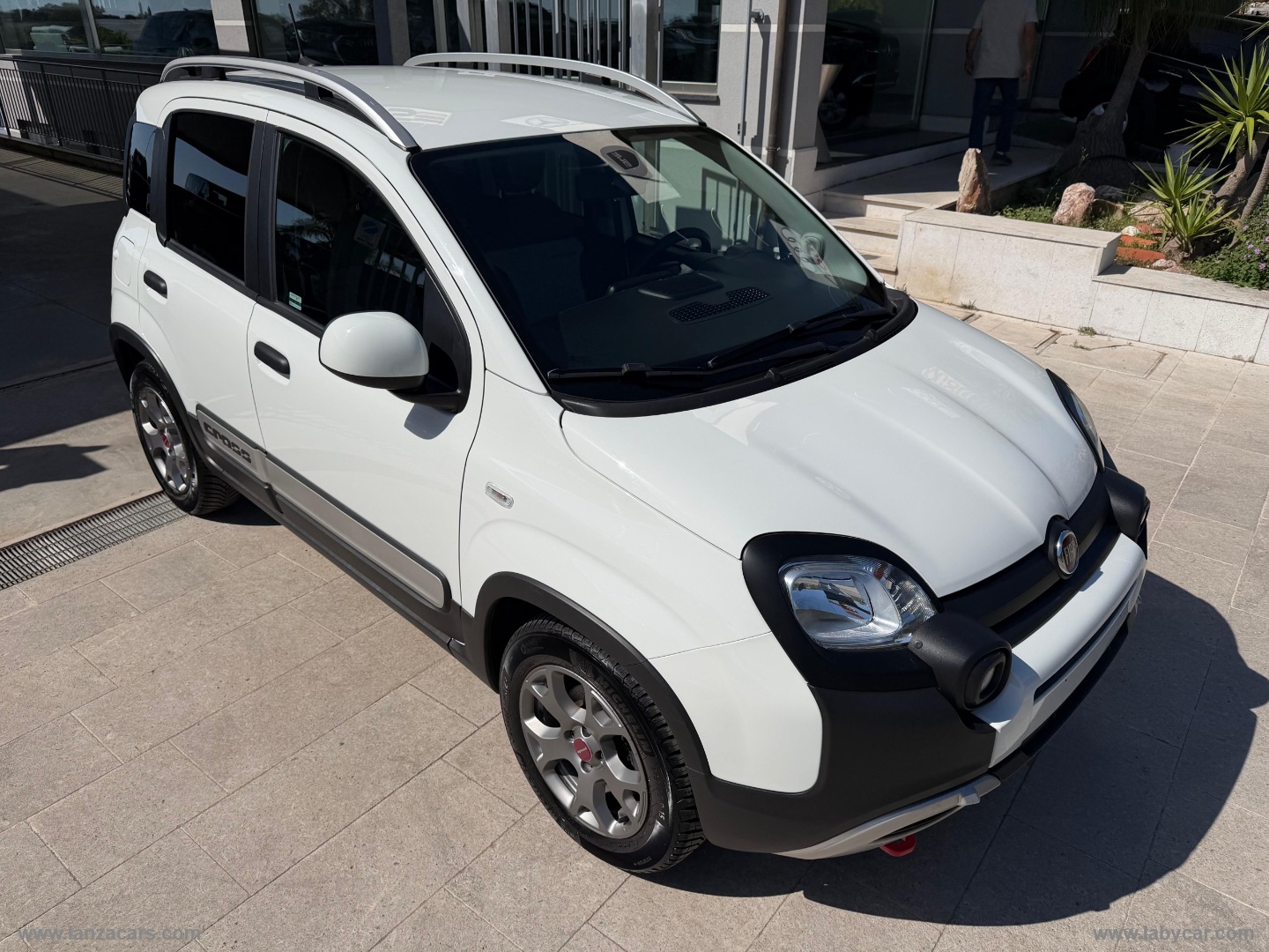 Panda 1.0 FireFly S&S Hybrid City Cross - immagine 4