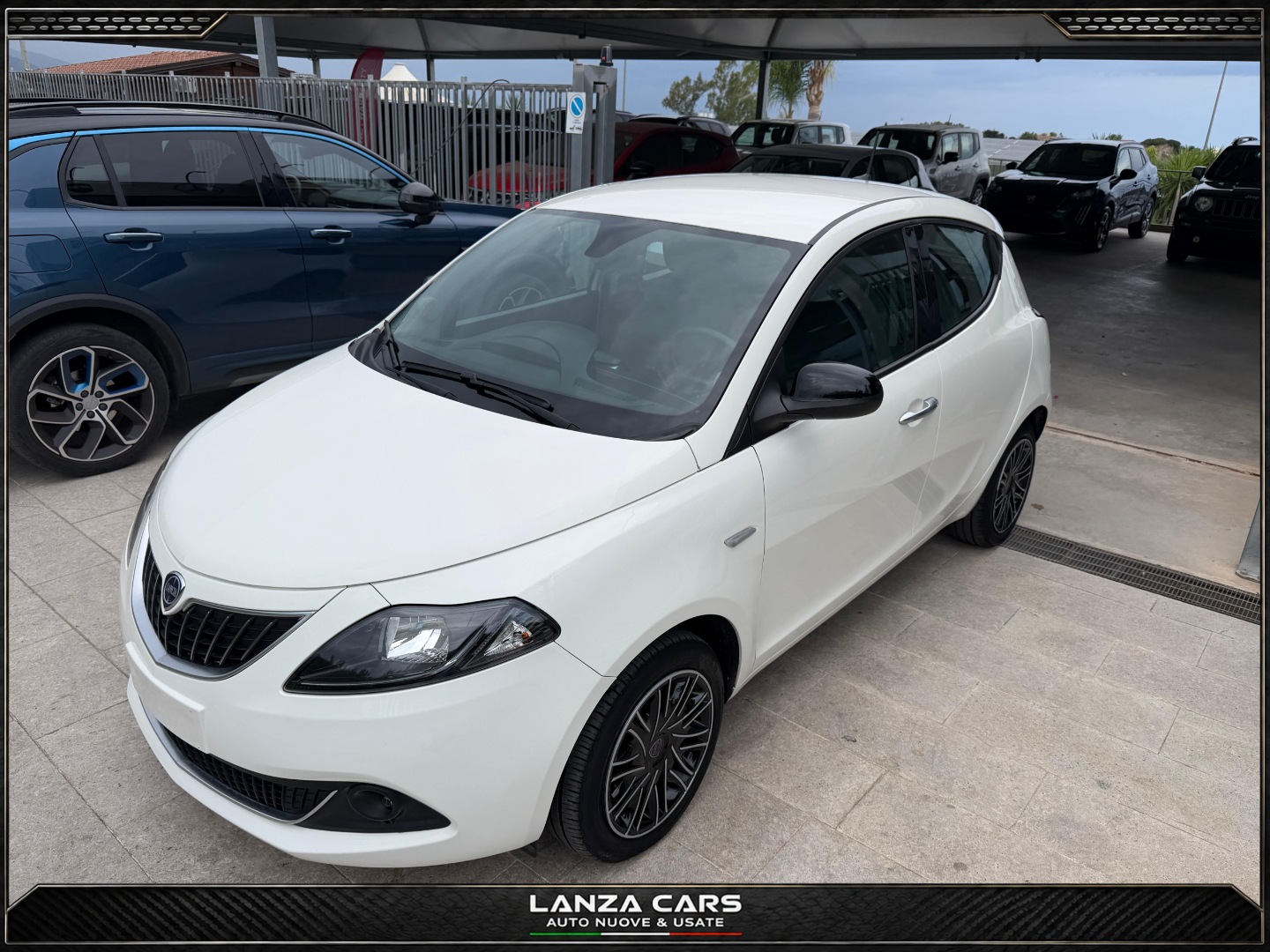 Ypsilon 1.0 FireFly 5p.S&S Hybryd Gold - immagine 4