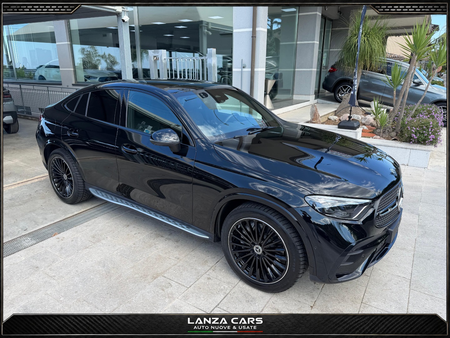 GLC 220 d 4Matic AMG Line Premium Plus - immagine 4