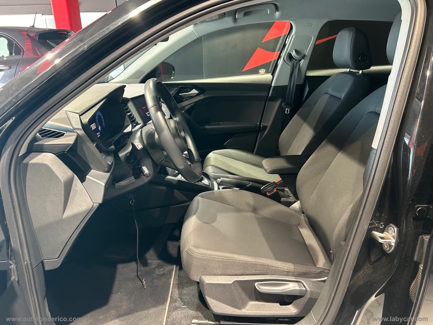 A1 citycarver 30 TFSI S tronic Admired - immagine 4