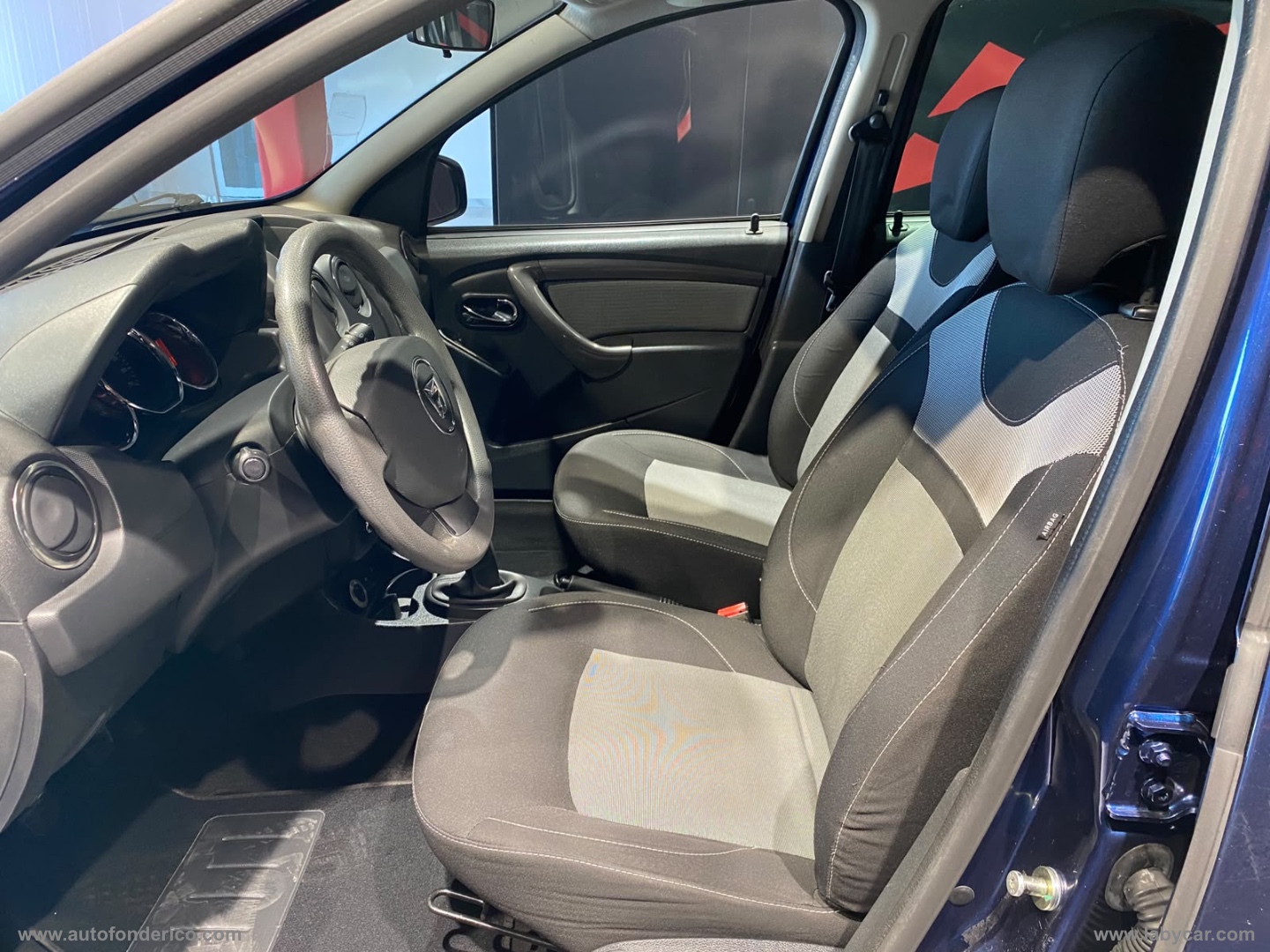 Duster 1.5 dCi 110 CV S&S 4x4 Ambiance - immagine 4