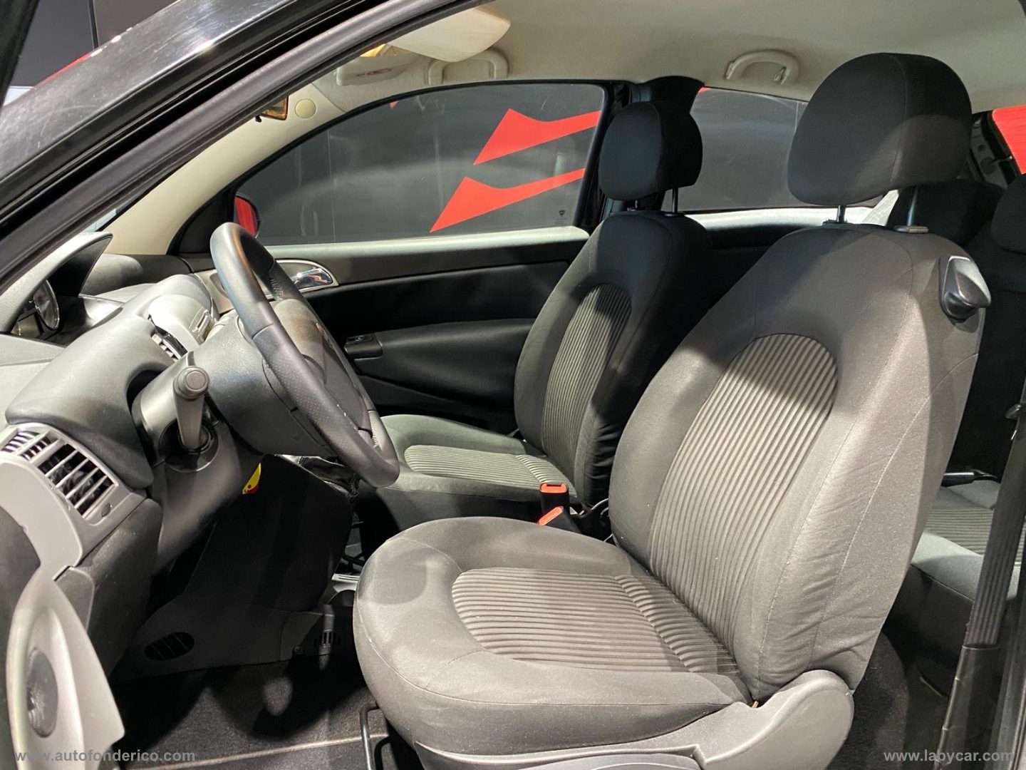 Ypsilon 1.2 69 CV Elle - immagine 4