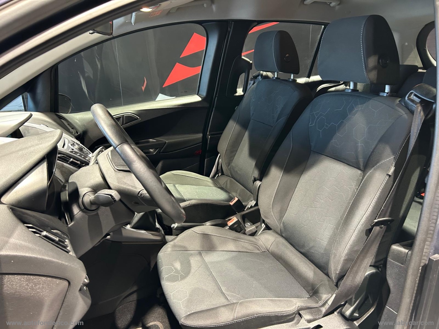 B-Max 1.5 TDCi 75 CV Business - immagine 4