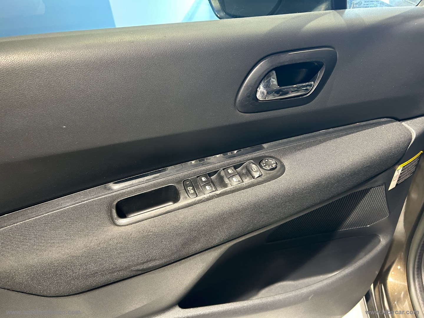 3008 1.6 HDi 112 CV Active - immagine 4
