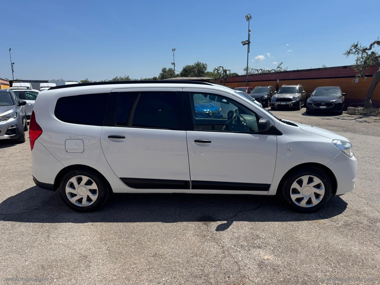 LODGY AMBIANCE 7 POSTI 1.6 100CV GPL - immagine 4