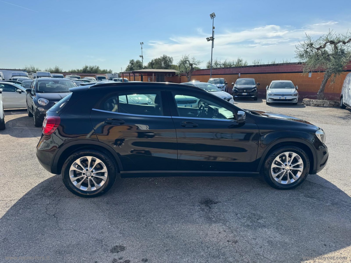 GLA 180D AUTOMATIC SPORT 1.5 109CV - immagine 4