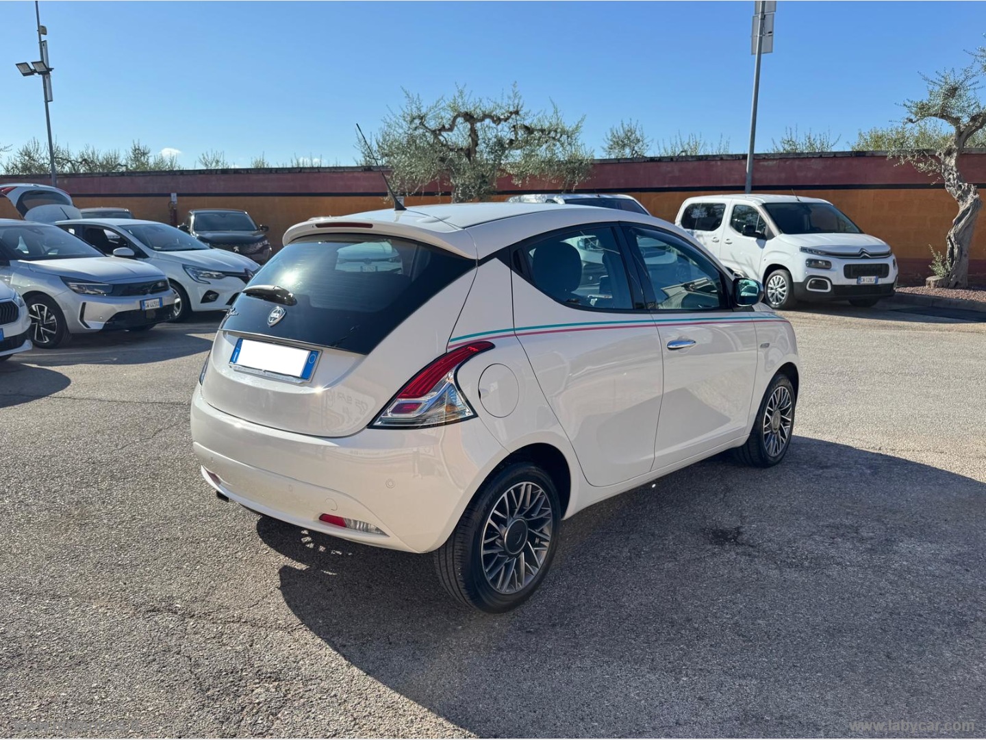 YPSILON GOLD 1.3 MJ 95CV 5p. S&S - immagine 4