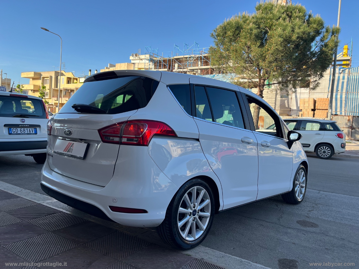 B-Max 1.5 TDCi 75 CV Titanium X - immagine 4