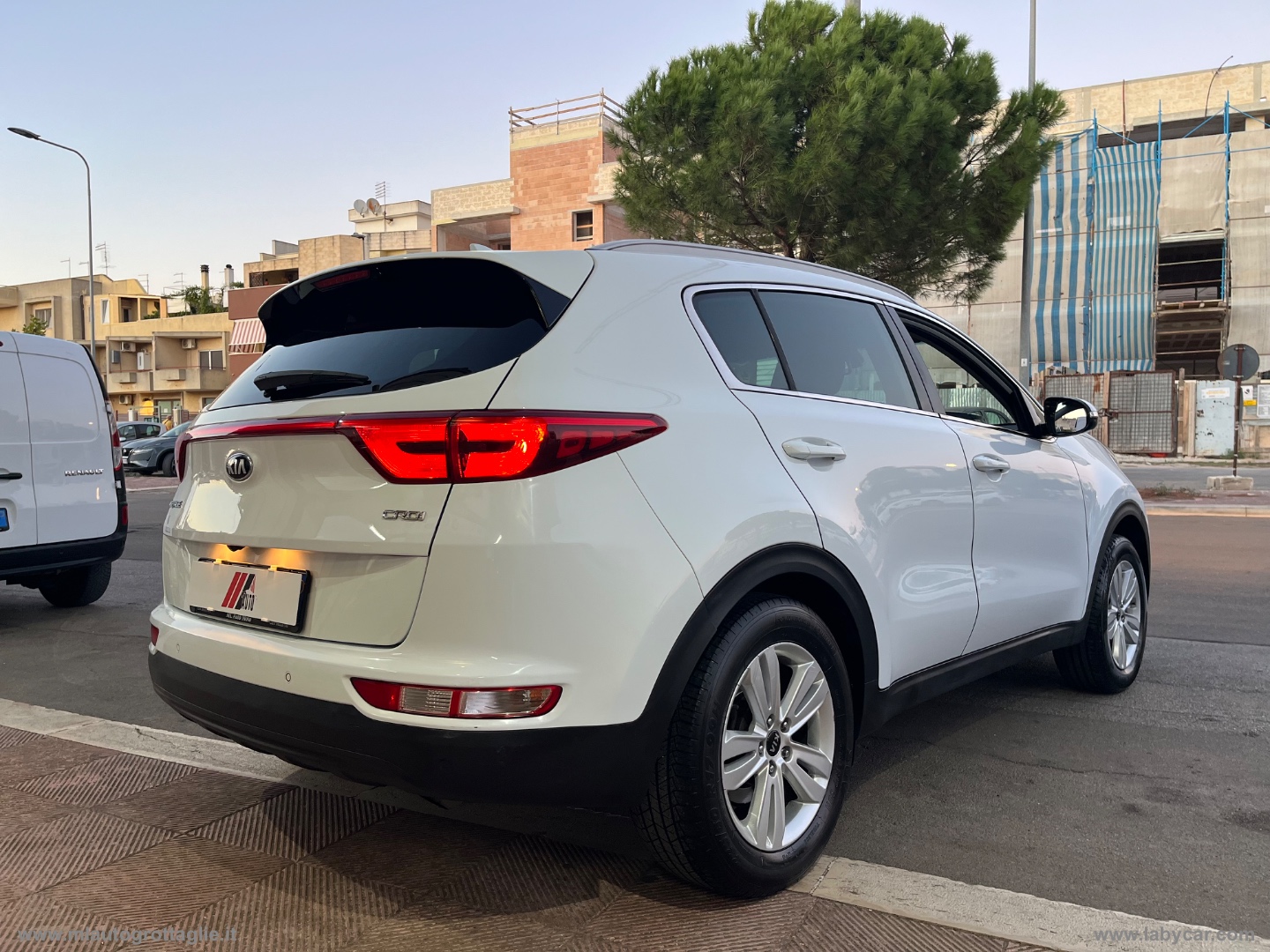 Sportage 1.7 CRDI 2WD Business Class - immagine 4