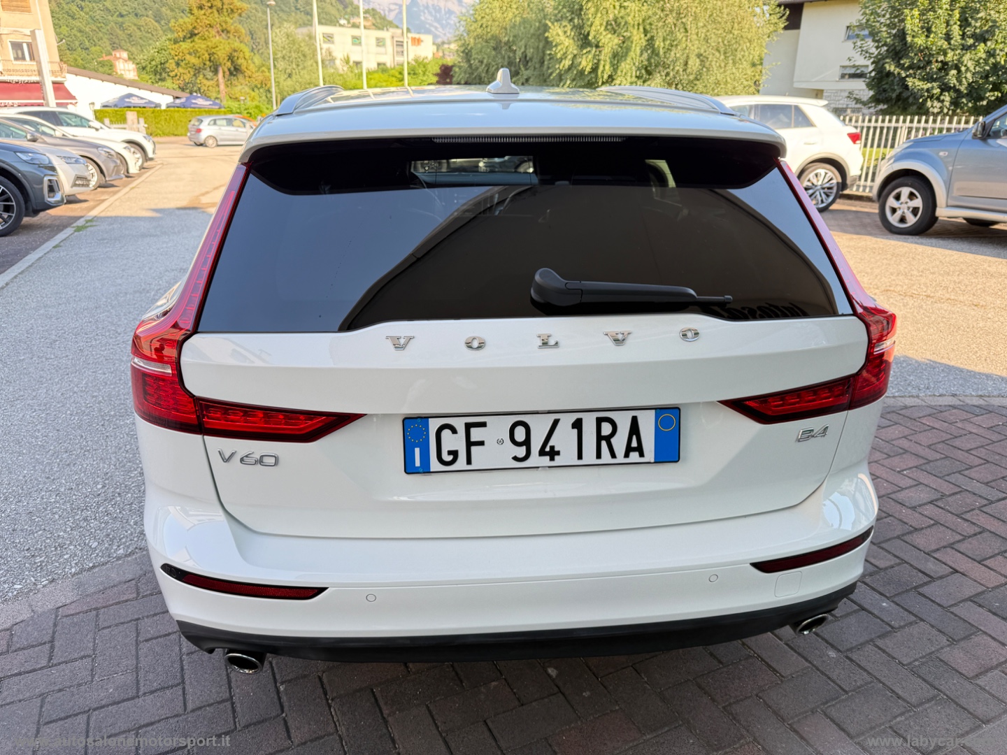 V60 B4 - immagine 4