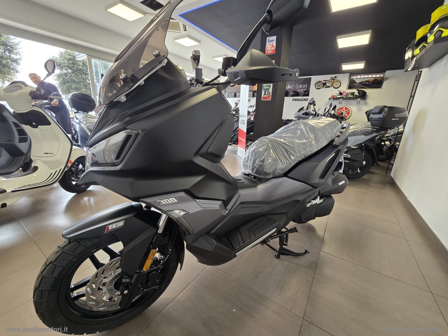 ADX 300 - immagine 4