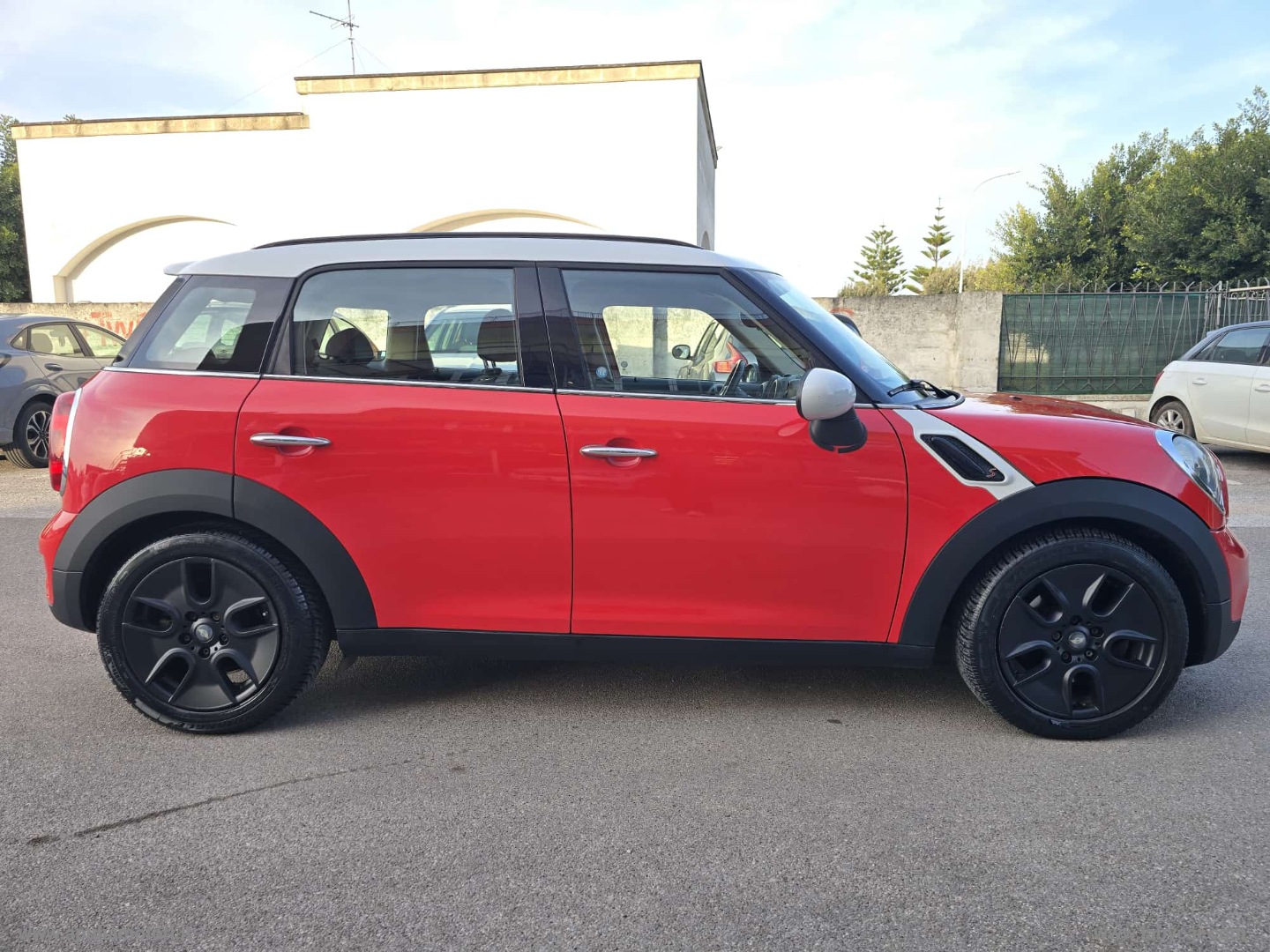 Mini Cooper S Countryman ALL4 - immagine 4