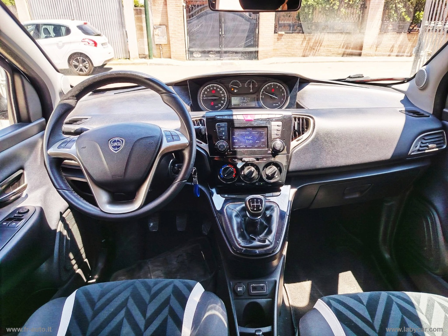 Ypsilon 1.2 69 CV 5p. GPL Ecochic Mya - immagine 4