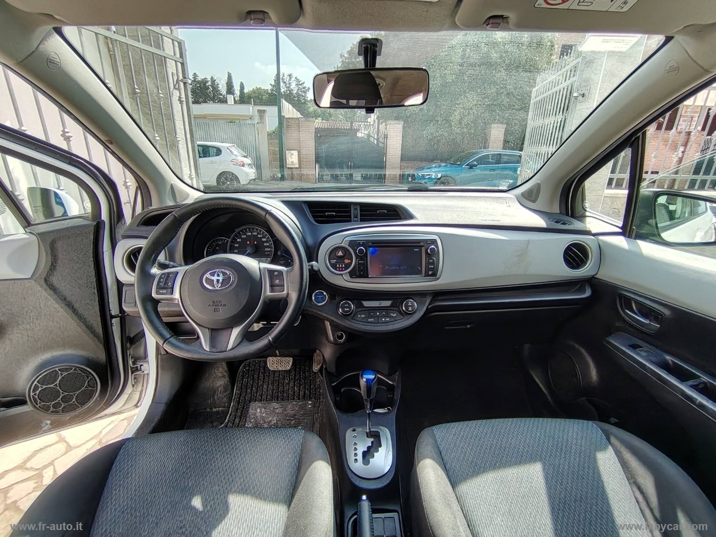 Yaris 1.5 Hybrid 5p. Lounge + - immagine 4