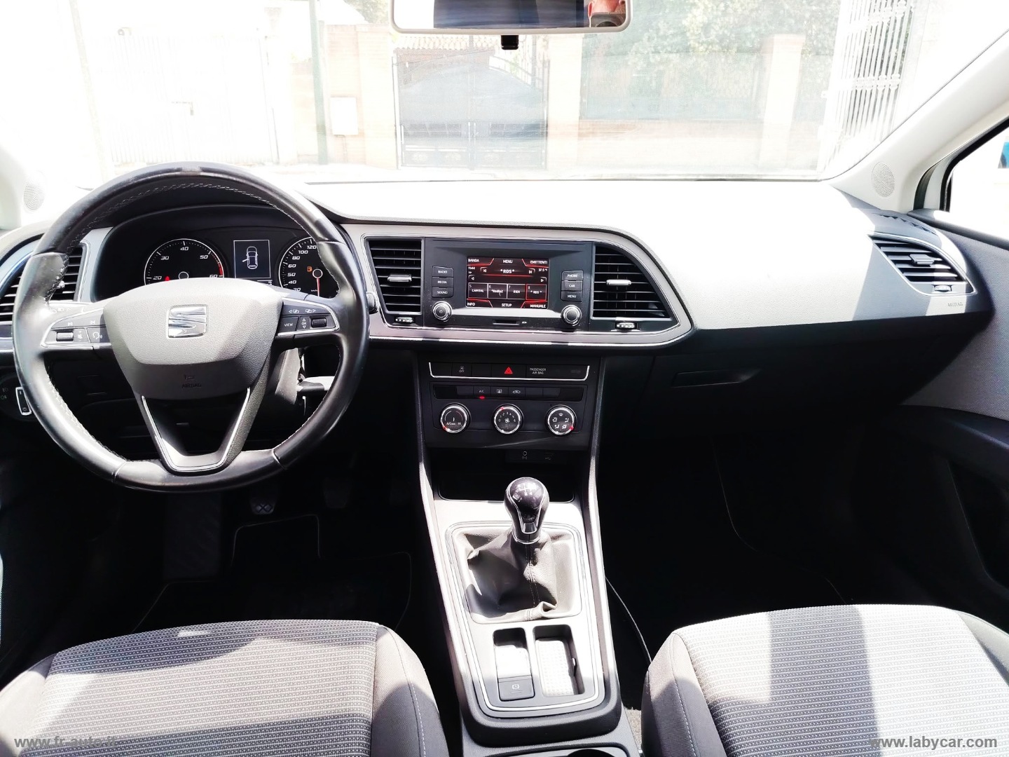 Leon 1.6 TDI 115 CV ST Black Edition - immagine 4