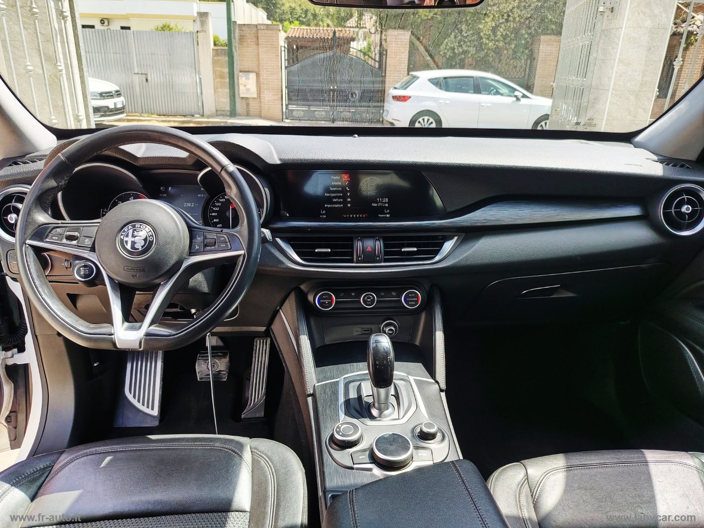 Stelvio 2.2 T.diesel 150CV AT8 RWD Super - immagine 4